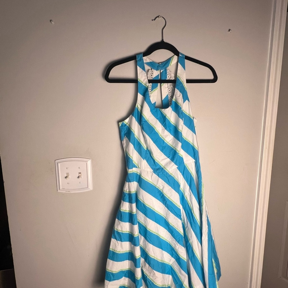 Lilly Pulitzer Blue and White Patterned “Roper” Dress Resort Vacation Beach